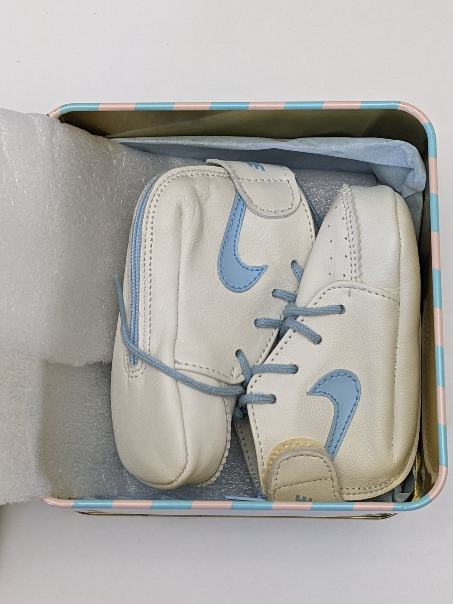 RARE 1984 Nike Michael Jordan Carolina Blue Sweet Dreams Baby Shoe Size 0