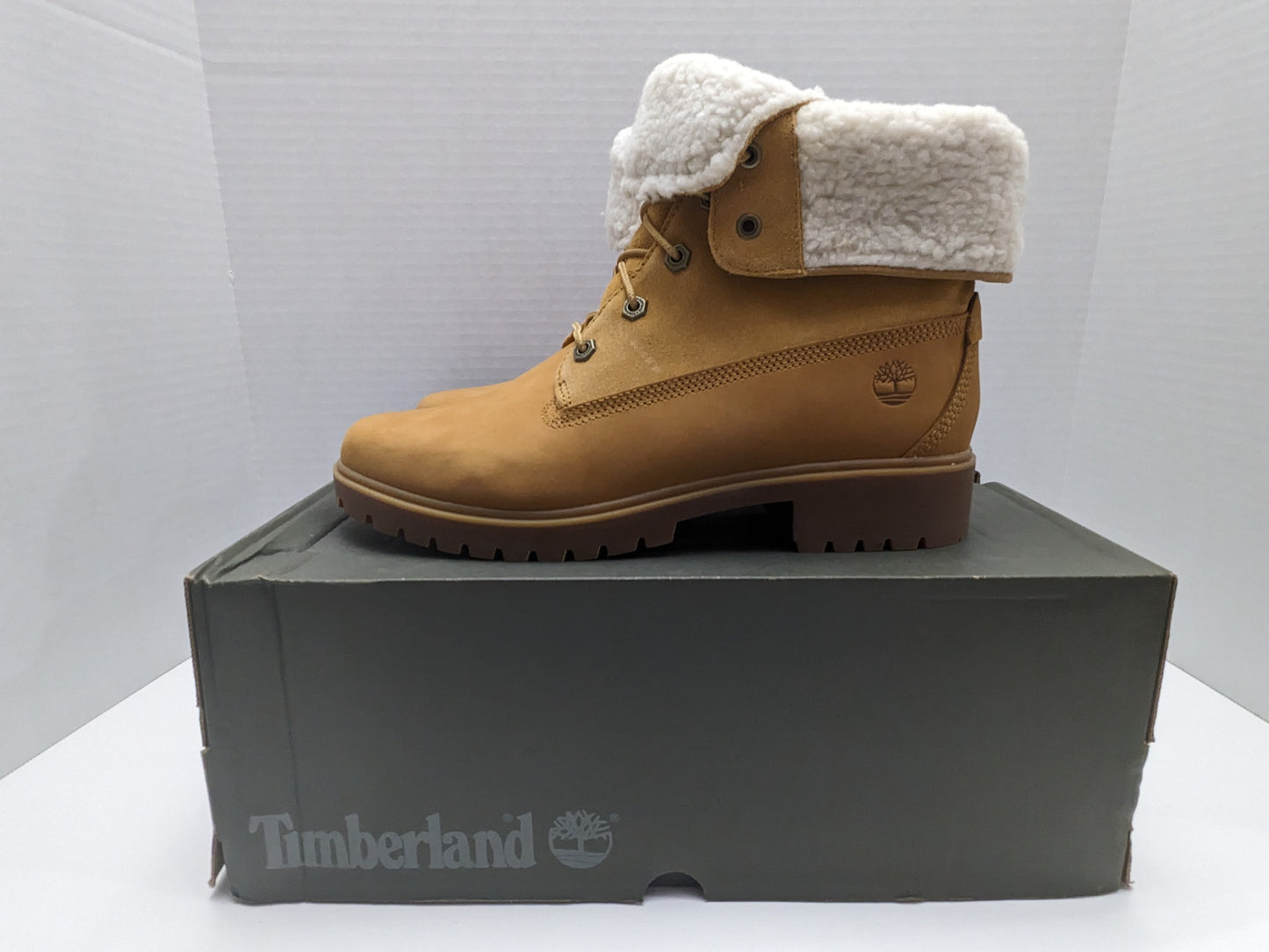 Timberland Women's Size 10 Brand New