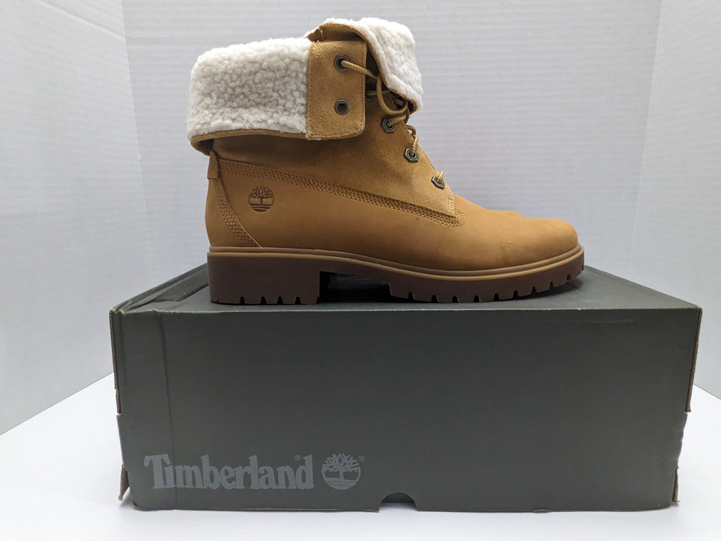 Timberland Women's Size 10 Brand New